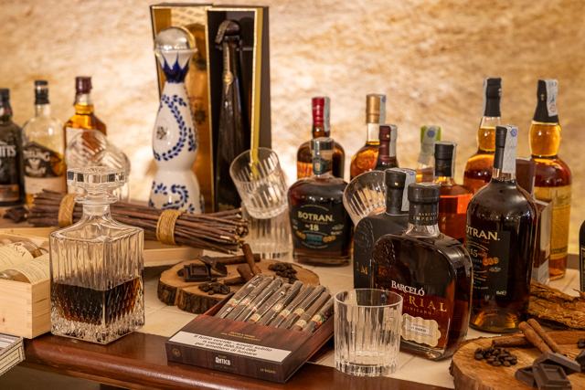 Rum, sigari e distillati