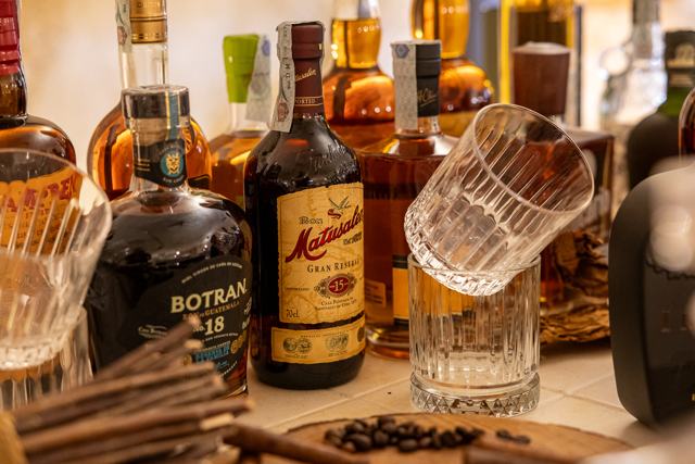 Rum, sigari e distillati
